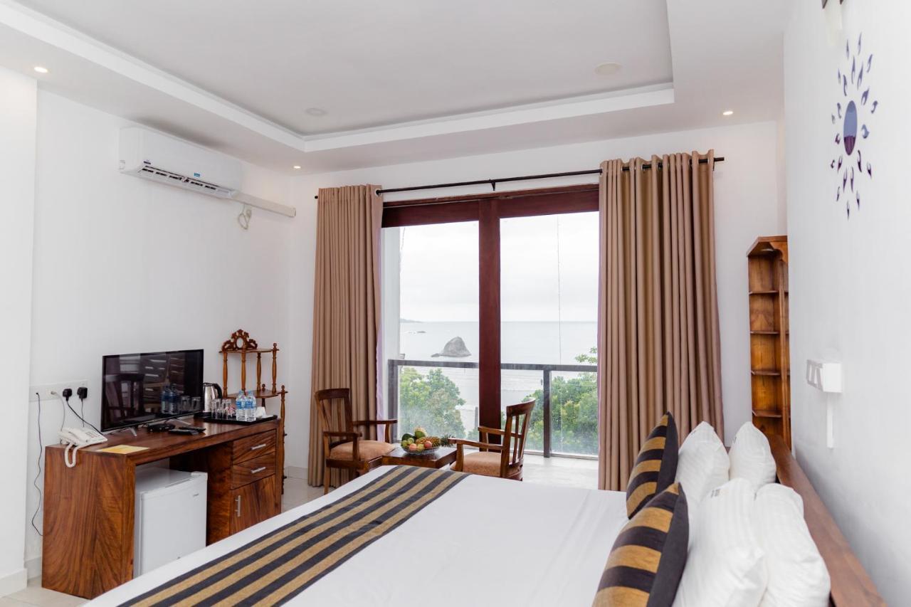 Hotel Centhara Beach Weligama Exterior foto